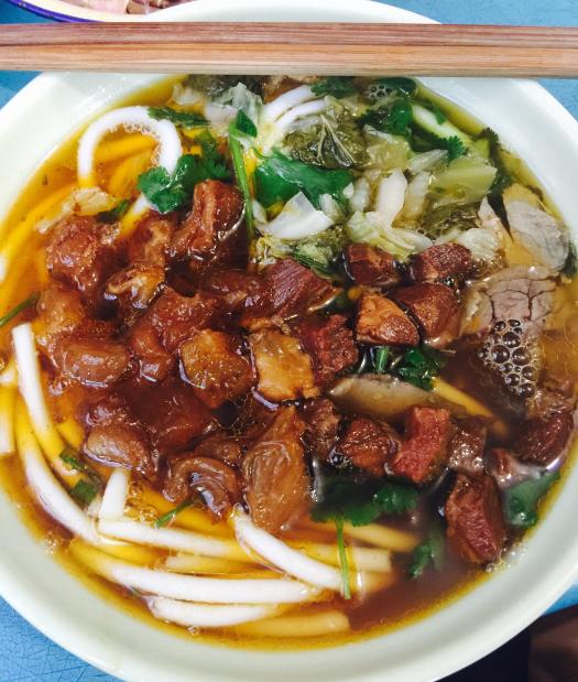 舌尖上的贵阳美食 胡记牛肉粉