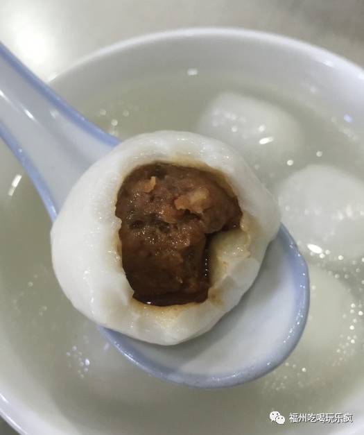 在福州的元宵节怎么能少它呢甜的叫汤圆咸的叫元宵别弄错了
