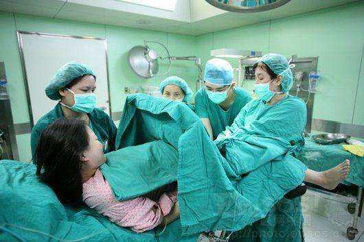 产妇分娩最尴尬五件事生完孩子脸皮都厚了看完心疼女人一万遍