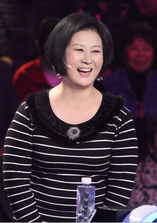 赵本山春晚第一个女搭档,被潘长江挖角,隐退多年身份显赫!