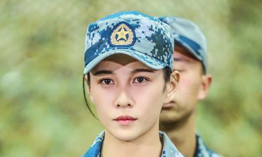 《真正男子汉》有勇有谋张蓝心 坚定忠诚真猎人