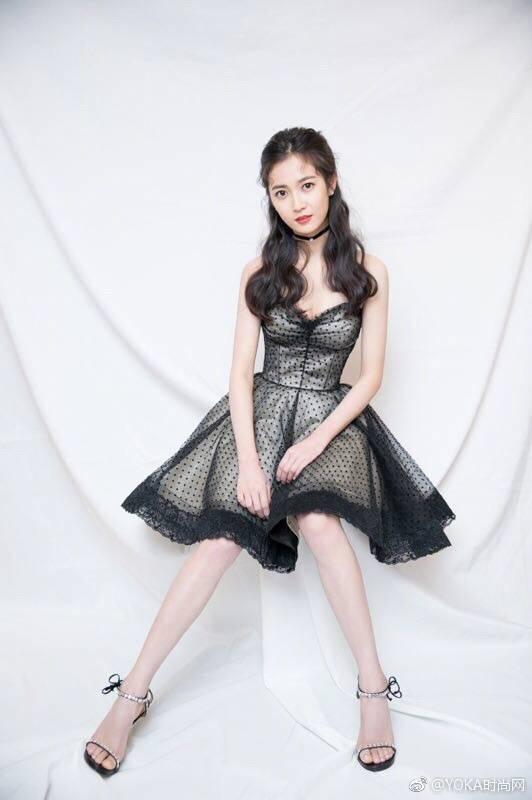 唐嫣旗下艺人陈钰琪和于济玮合体出席美丽盛典高颜值组合亮相