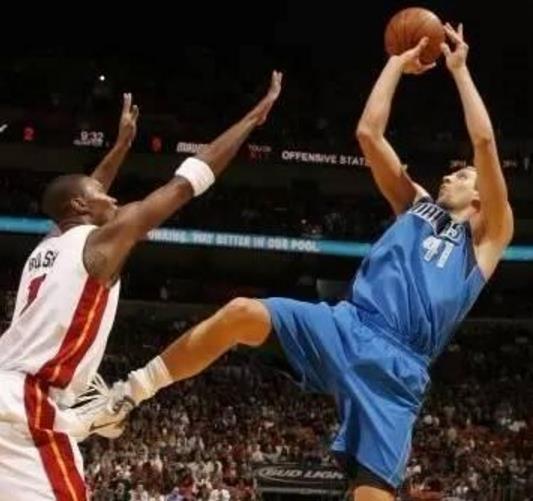 nba4大好看的投篮动作,麦迪干拔销魂,科比后仰美过乔丹