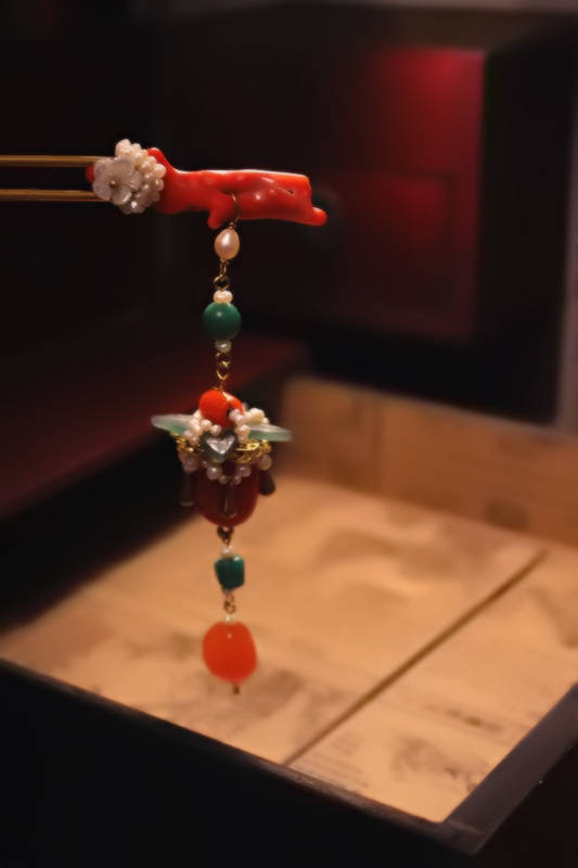 莫问华簪发已斑归心满目是青山