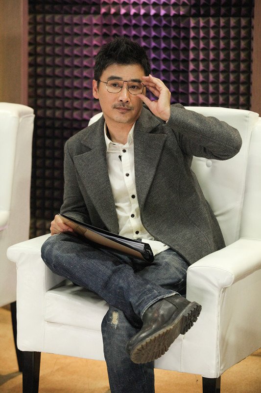 柳云龙《声临其境》献综艺首秀 结巴配音神还原姜文