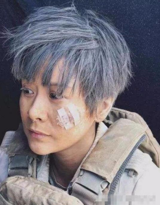 红海行动海清搏命出演战地巾帼