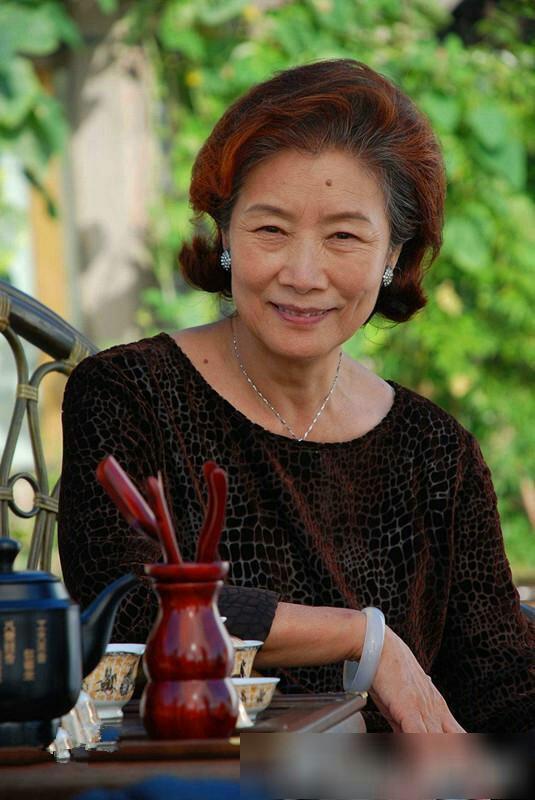 吕中,北京人民艺术剧院著名演员,从《神探狄仁杰》的"武则天"到《走向