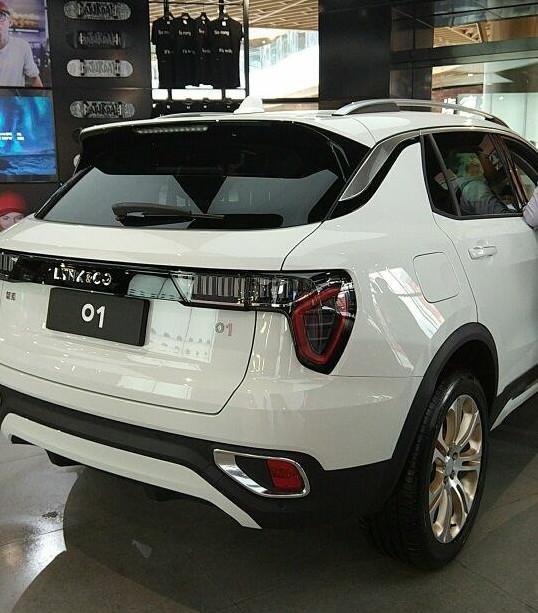 厦门首批领克01交付,油耗每公里4毛3,售18万