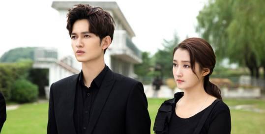 剧情中朱晓鹏向关晓彤求婚,并发文预告,网友被暖哭