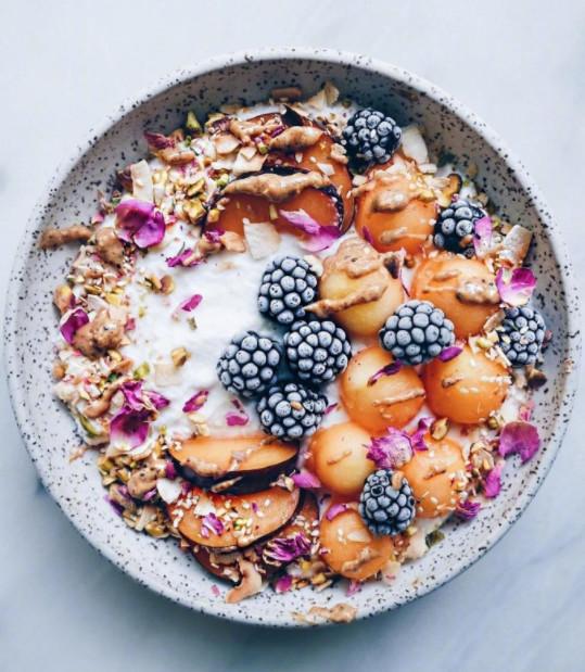 心理测试:4款彩色奶昔,哪杯甜到发腻?测有多少人暗恋你!