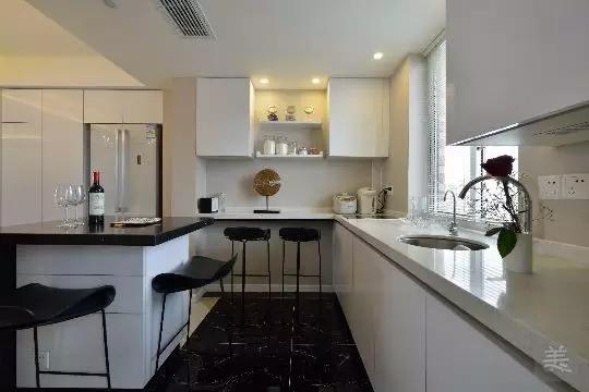 175㎡四居室,长玄关让空间增大不止一倍,这样的阳台你肯定想要