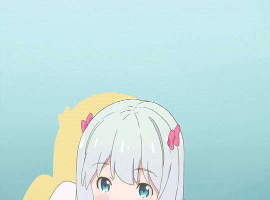 和泉纱雾由于心思伤口而躲在房间里不出来,却又让哥哥端茶倒水买菜