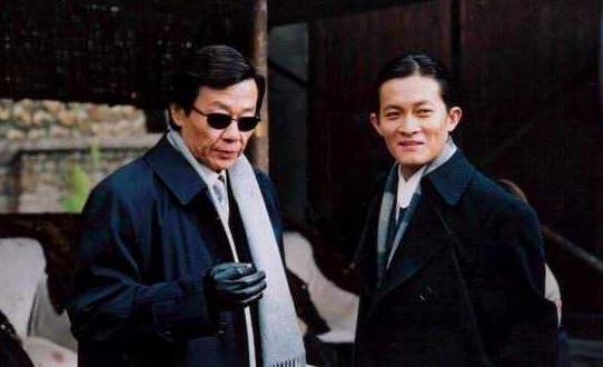 十三年来被质疑靠关系,演技差,亲哥哥始终捧他,如今却宣布离开