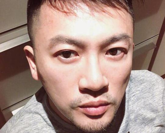 苏有朋再晒自拍照,特有男人味有迷醉一波粉丝!