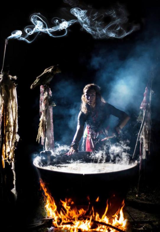 因造反被处以烹刑,行刑前说了两件事,免去了死刑,还晋升了大官