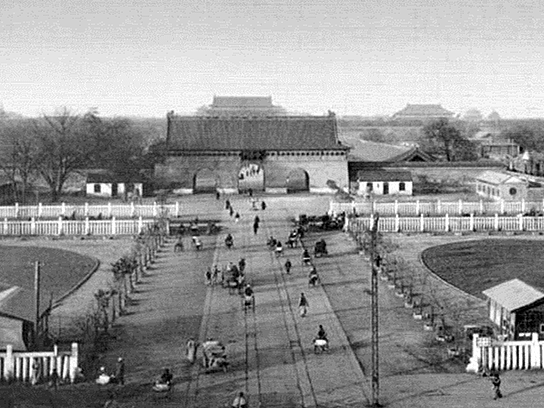 老照片上已消失的历史皇城第一门之大清门
