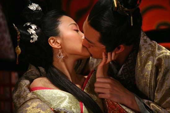 赵飞燕姐妹造巫蛊门扳倒皇后此婕妤靠一招保全性命侄孙皆名将