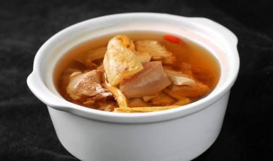 原盅炖汤鸽子宴,尝鲜就来龙美蒸好新鲜