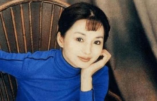 演员,去世多年仍被人怀念,男友47岁至今未娶|刘丹|朱宏嘉|男友_新浪
