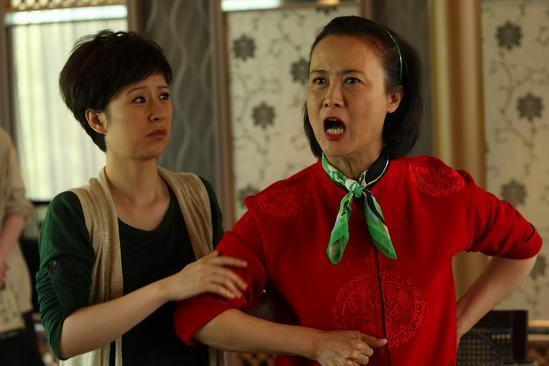 婆婆生日我加班,下班后看到女儿被外甥打,我怒甩小姑子一个耳光