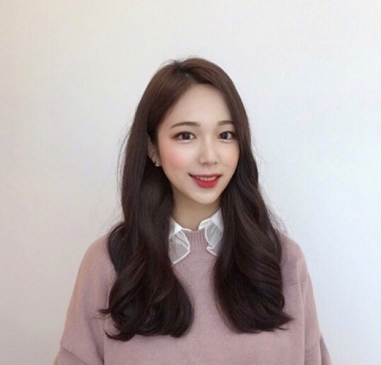 空气感中长发卷发2018图片 尽显温暖气质