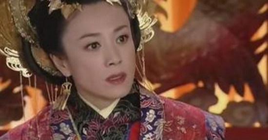 在赵恒处理事务繁忙的时候,总是让刘娥帮助自己,这也让刘娥处理政务