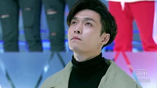 张艺兴哭了回忆练习生时光：我理解那个内心的煎熬