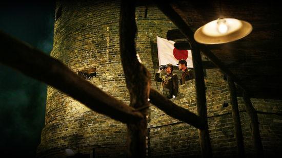 他把游击队和群众分成几个梯次,既注意严防被敌人发觉,又井然有序地