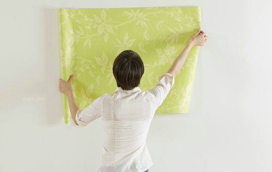 贴壁纸的流程是什么?贴门缝时候的先后顺序是什么?