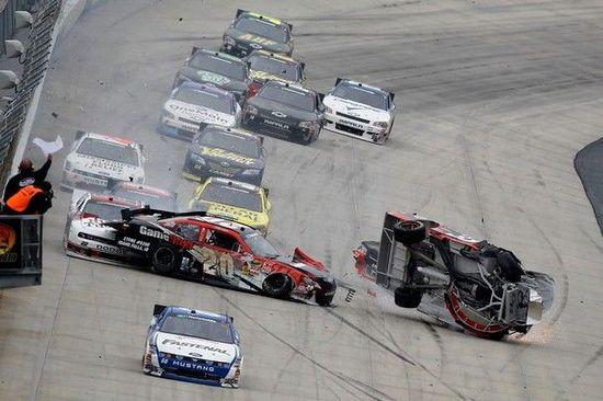 全球顶级赛车史上十大惨烈事故