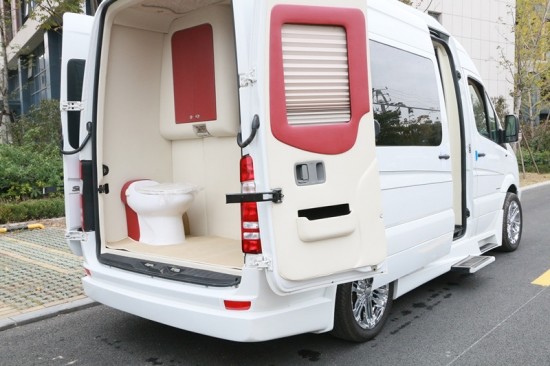 柴油版奔驰斯宾特生活房车带卫生间价格88万