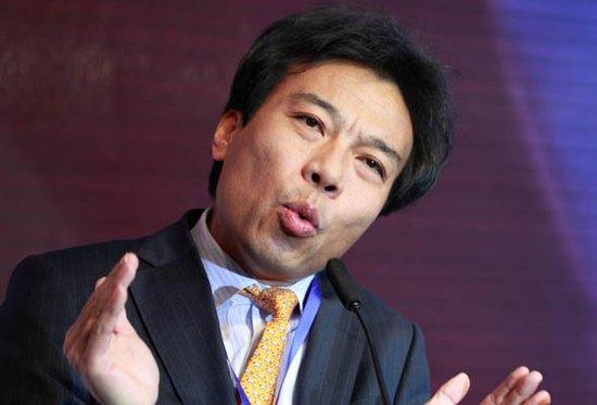 他是"打工皇帝", 一般公司雇不起, 年薪比上市公司年利润还高