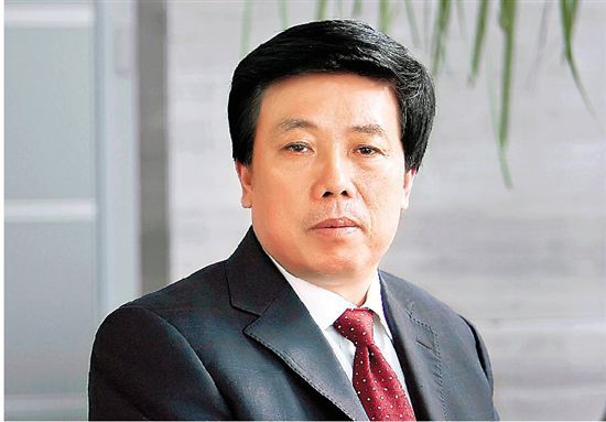 这个金华人,靠一把斧子和锯子成"全国第一"!