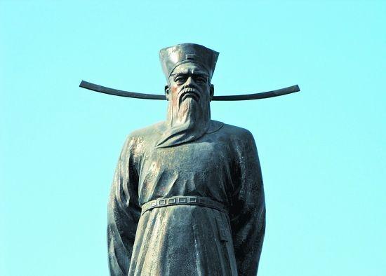 包拯多次直言上谏,弹劾张尧佐.