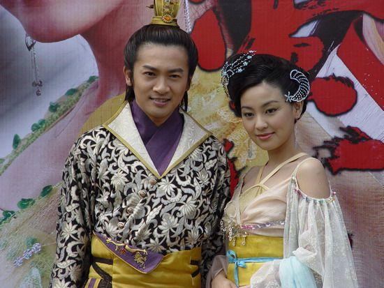 的时候就嫁入豪门做起了少奶奶,他的丈夫是台湾的一名鞋业大亨刘杰克