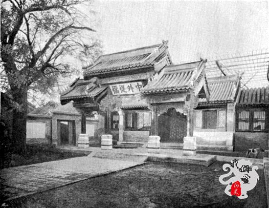 一桩学校"丑闻",引发清朝高层互殴,却让中国加速五十年