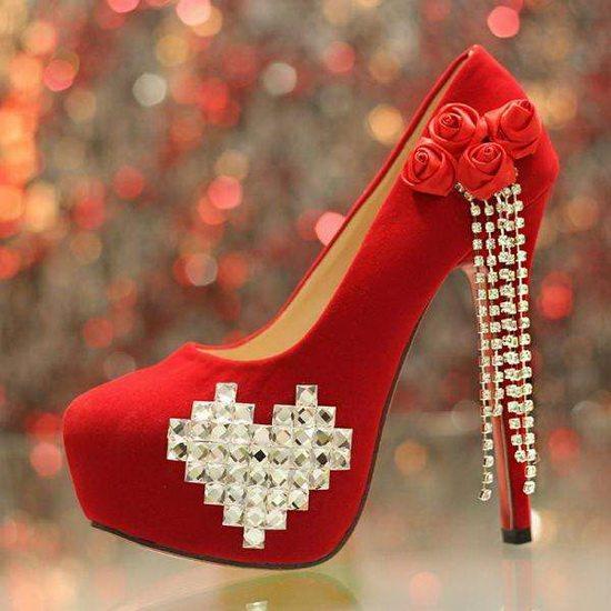 十二星座的专属水晶鞋,你最喜欢哪款?