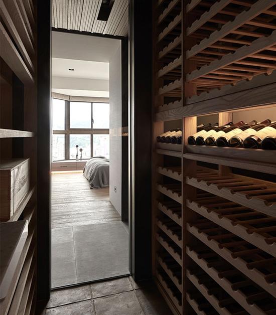 低调奢华有内涵的别墅酒窖装修效果图