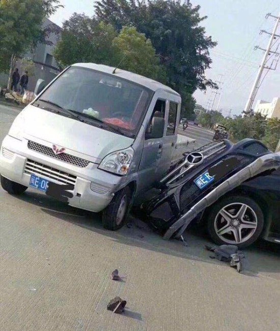 无敌神车,五菱宏光