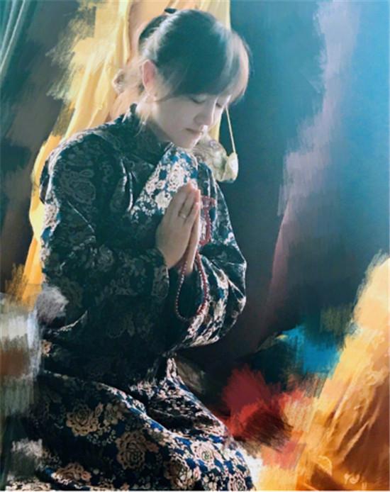 薛佳凝自爆皈依佛门:看破红尘是因和胡歌的感情受伤太深?