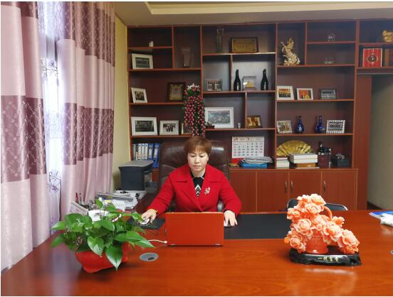 巾帼女将独秀中国锰业—访贵州松桃汇丰锰业公司董事长付平英