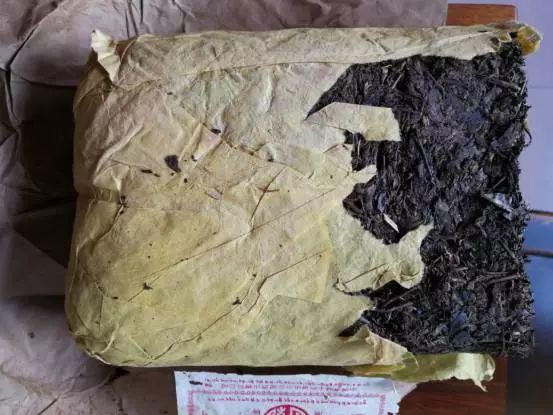 如何鉴别陈年藏茶牛皮包金尖年份