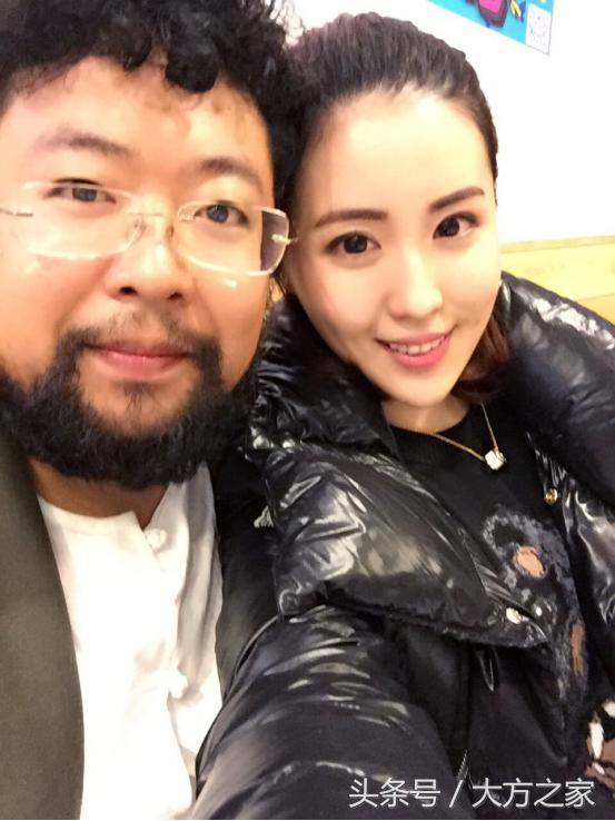 修睿与关思慧大潘与关思慧牛群与关思慧关思慧的朋友圈还有一个超级大