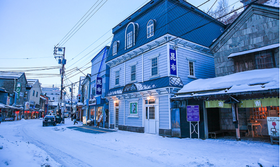 界町街的建筑保留着大正时代至昭和时代的风貌,曾经被称为"北方华尔街