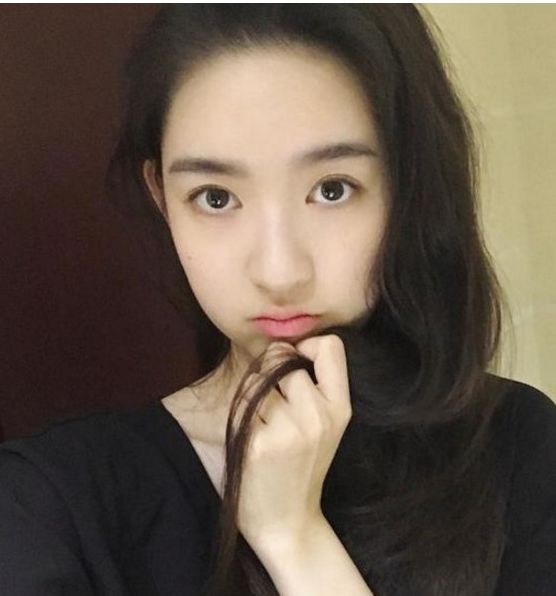 王雯,1997年出生,毕业于北京舞蹈学院,中国内地女演员.