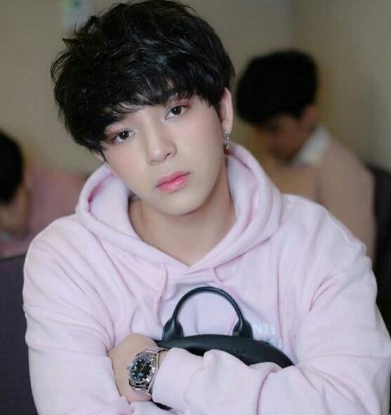 泰国清迈胖胖花美男成长记,bas suradet星路历程及泰剧作品简评