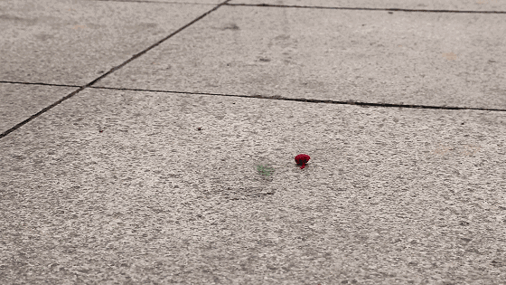 年龄上,摔炮合适小到三四岁,大到十岁的调皮孩子(因为再大点就喜欢