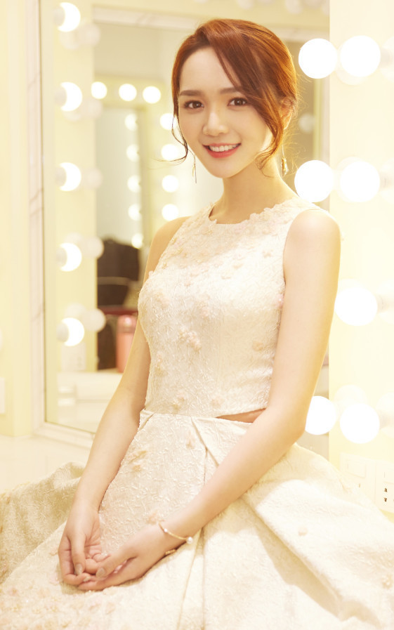 她被湖南卫视力捧,上节目被赵薇黄晓明孤立,美貌秒杀沈梦辰