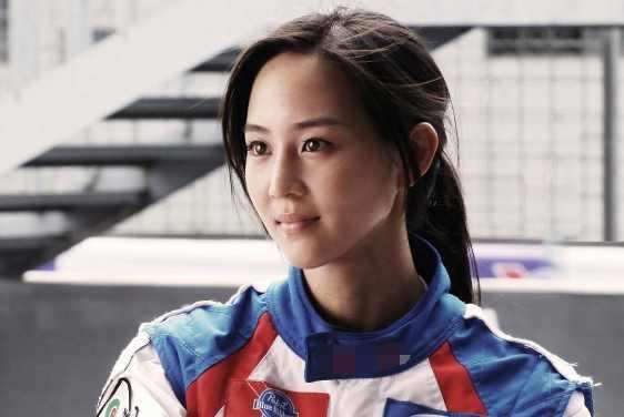 1982年出生于德国,在上学期间绝对一个完美学霸,20岁出道以《流星花园