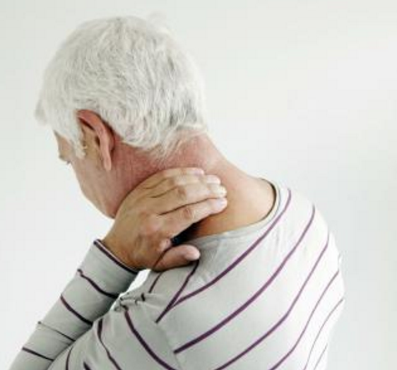 持续13年颈椎病头晕手麻,竟然就这样好了,我把